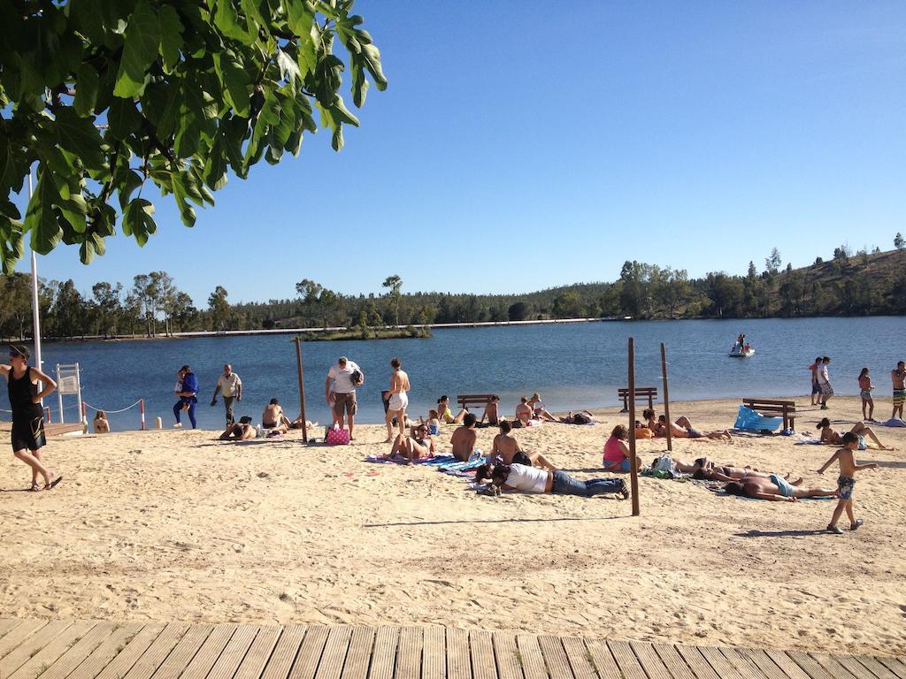 Alojamentos Oasis Мертола Екстер'єр фото